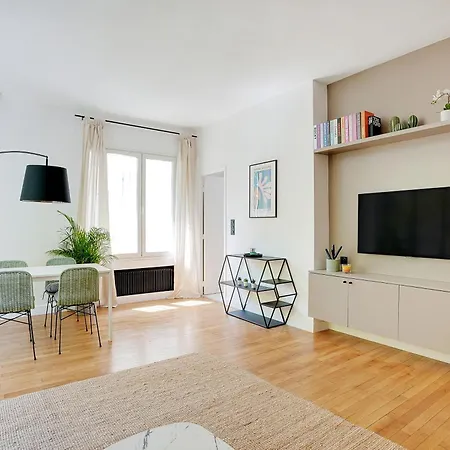 Double Ranelagh Apartament *